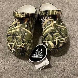 Platform Crocs W6
